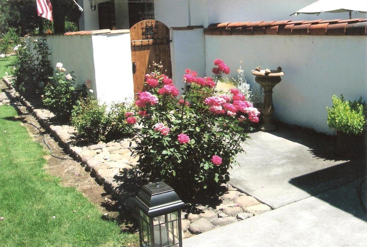 Spanish Villa Inn St. Helena Exterior foto