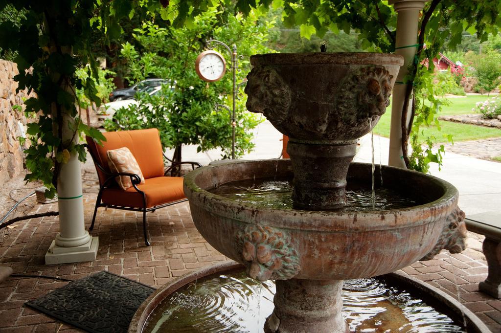 Spanish Villa Inn St. Helena Exterior foto