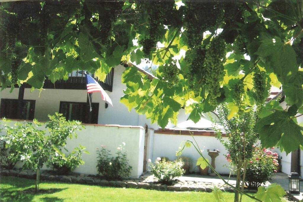 Spanish Villa Inn St. Helena Exterior foto